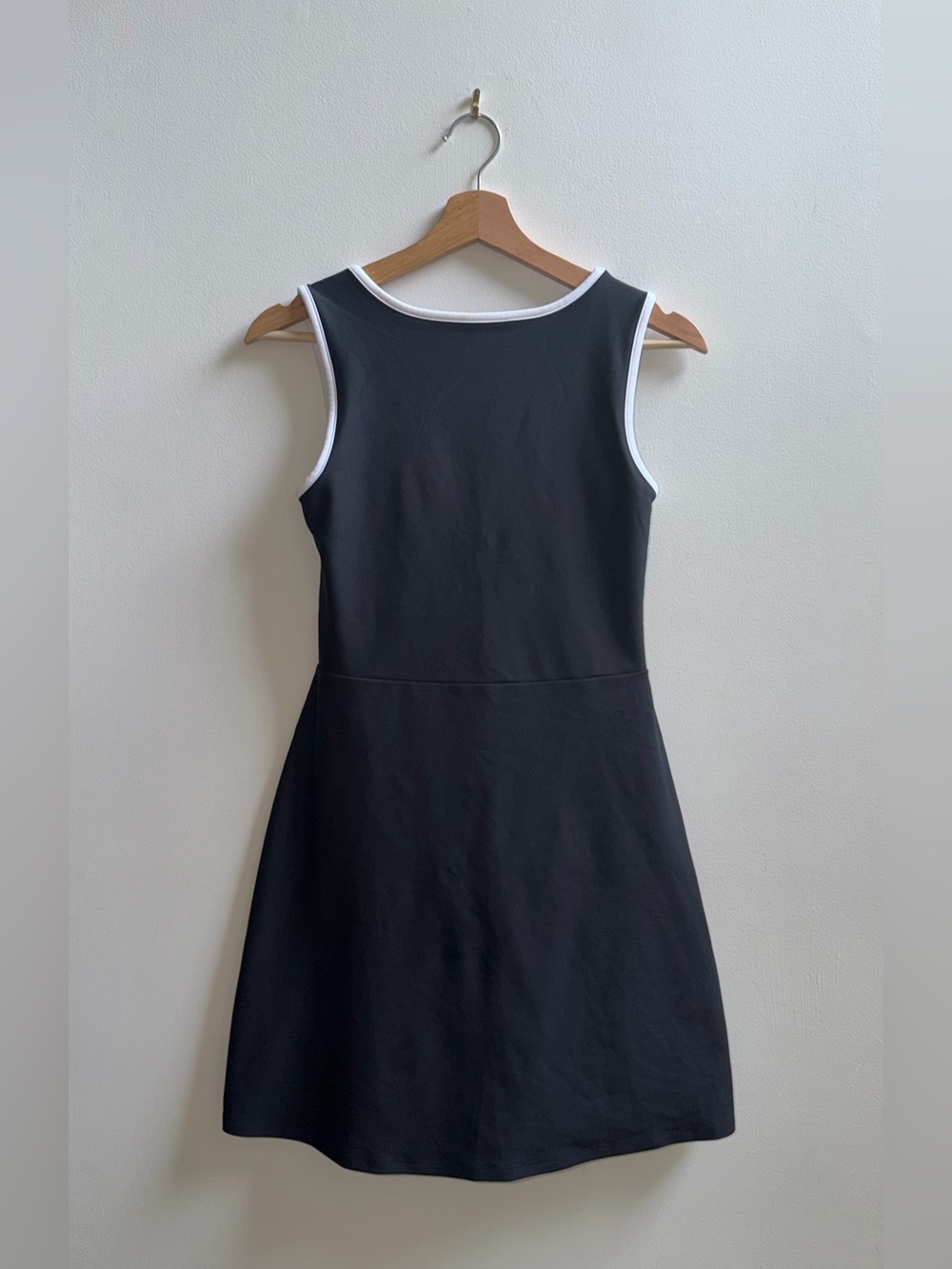 Abercrombie & Fitch YPB sculptLUX Curve Love Slash Mini Dress Active Black White